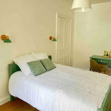 Apartment Lumineux: Elegance With 3 Bedrooms Troyes