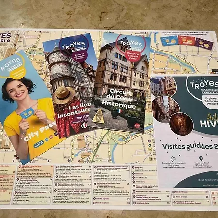 Daire Magnifique Familiale 6 Personnes 3 Et 3 Salles De Bain En Hyper Centre Avec Rue Pietonne Parking 20m Troyes